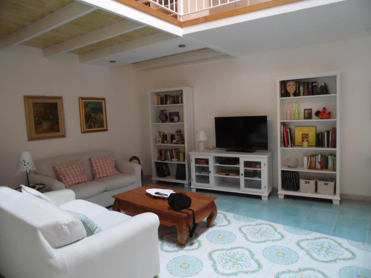 A Casa Di Monica Lejlighed Pozzuoli Eksteriør billede