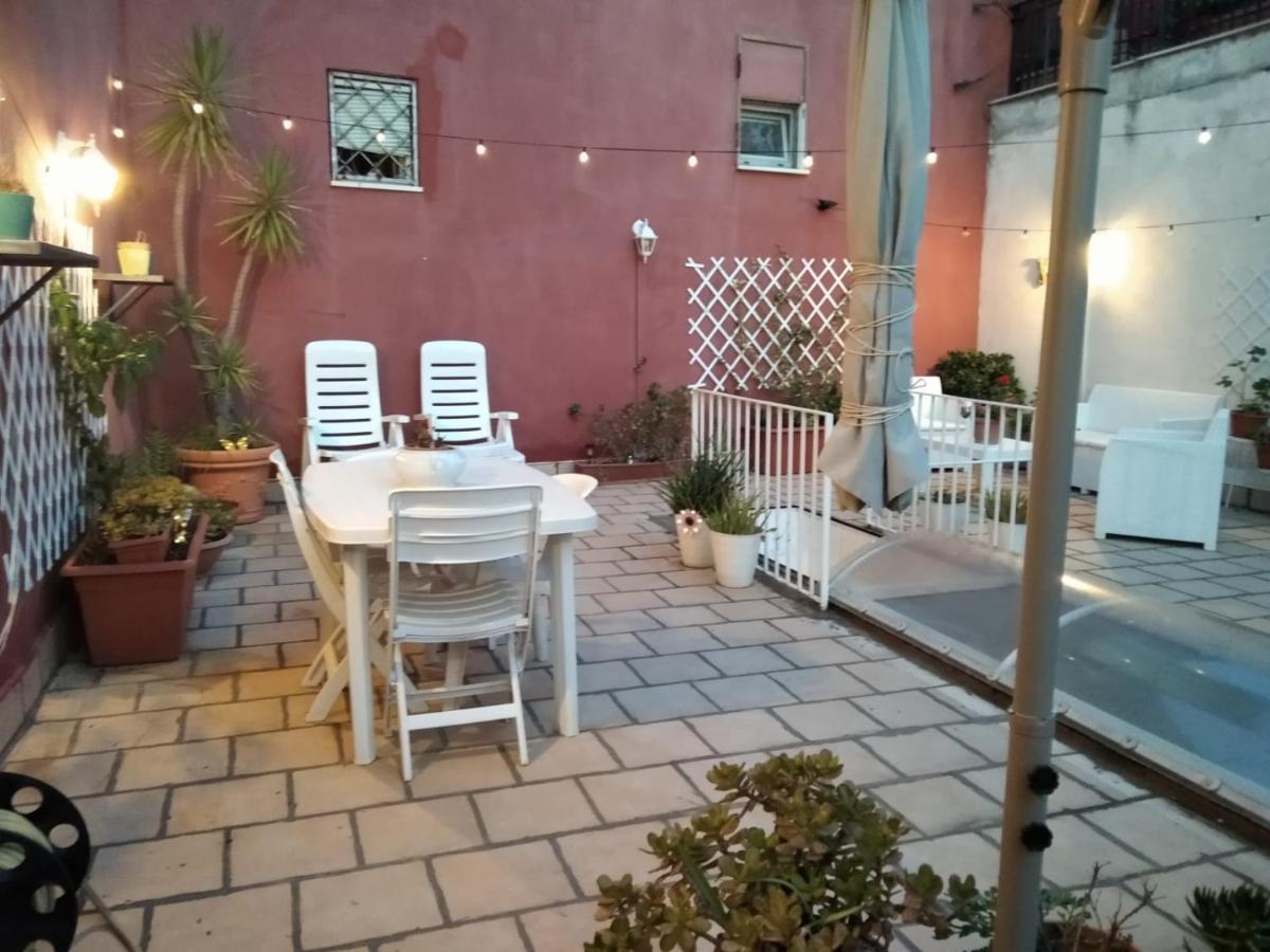 A Casa Di Monica Lejlighed Pozzuoli Eksteriør billede