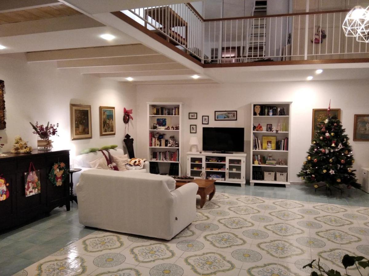 A Casa Di Monica Lejlighed Pozzuoli Eksteriør billede